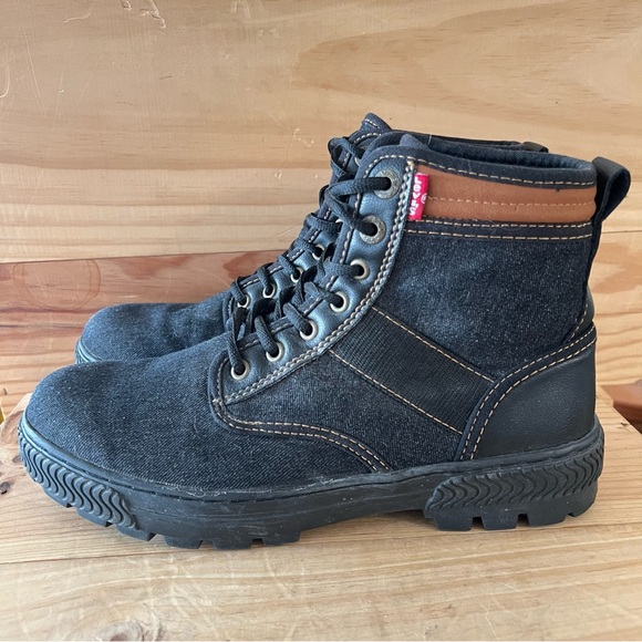 Levi’s Black Denim Lace-up Lug Sole Sneaker Boots size 9 - Picture 1 of 9